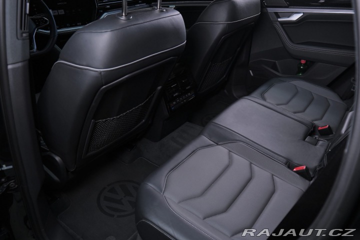 Volkswagen Touareg r line 3.0 . TDI 2023