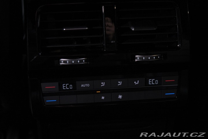 Volkswagen Touareg r line 3.0 . TDI 2023