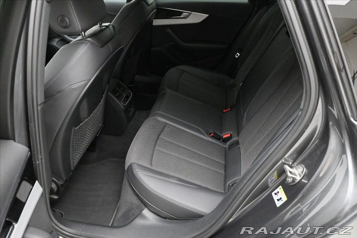 Audi A4 2,0 TDI 120kW S-LINE S-Tr 2022