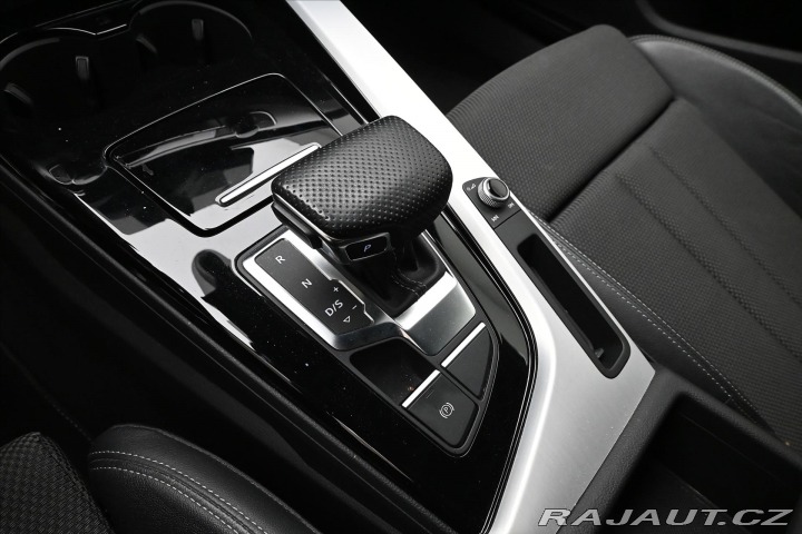 Audi A4 2,0 TDI 120kW S-LINE S-Tr 2022