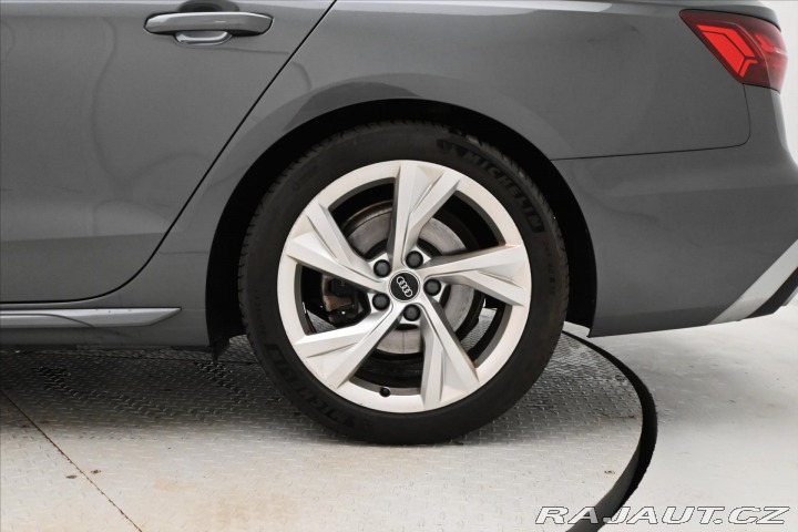 Audi A4 2,0 TDI 120kW S-LINE S-Tr 2022