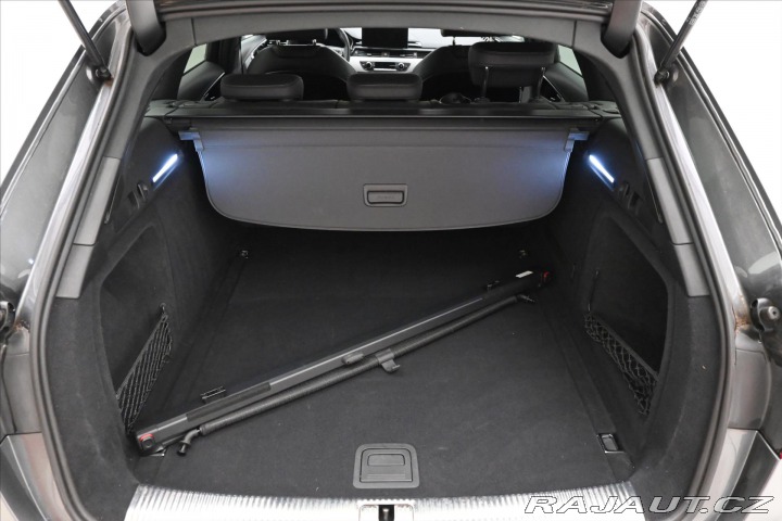 Audi A4 2,0 TDI 120kW S-LINE S-Tr 2022