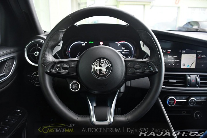 Alfa Romeo Giulia 2.0T 16V 206kW VELOCE AT8 2024