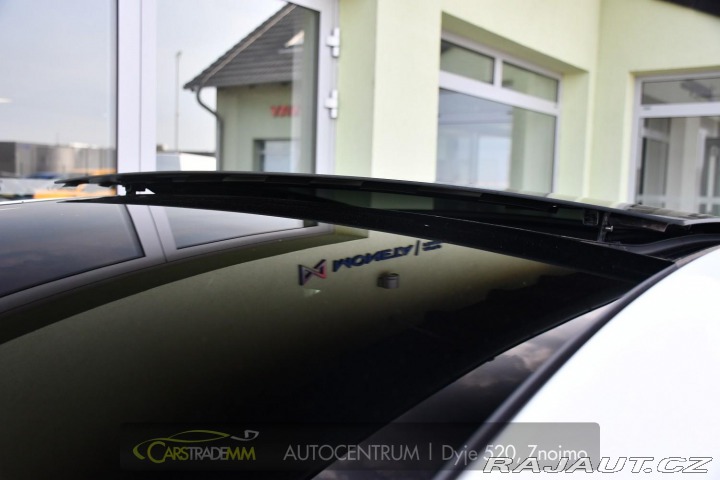 Alfa Romeo Giulia 2.0T 16V 206kW VELOCE AT8 2024