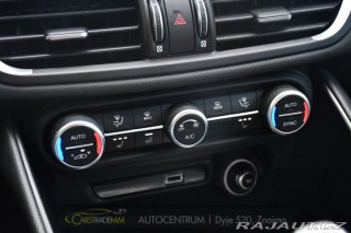 Alfa Romeo Giulia 2.0T 16V 206kW VELOCE AT8 2024