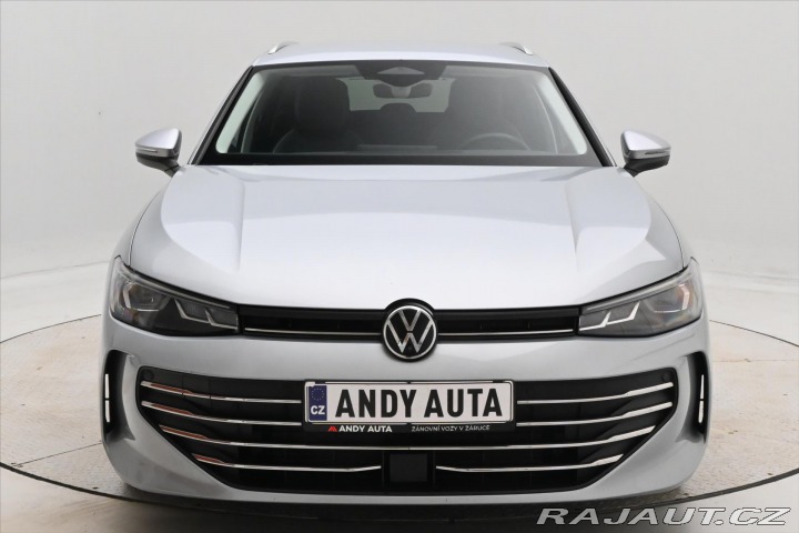 Volkswagen Passat 2,0 TDI 110kW DSG Busines 2024