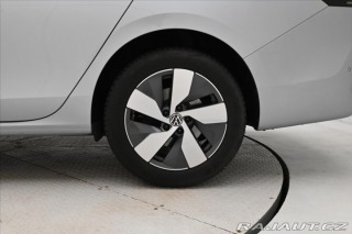 Volkswagen Passat 2,0 TDI 110kW DSG Busines 2024