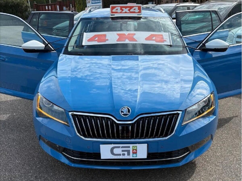 Škoda Superb 2,0 TDi 4x4 DSG 140kw bez