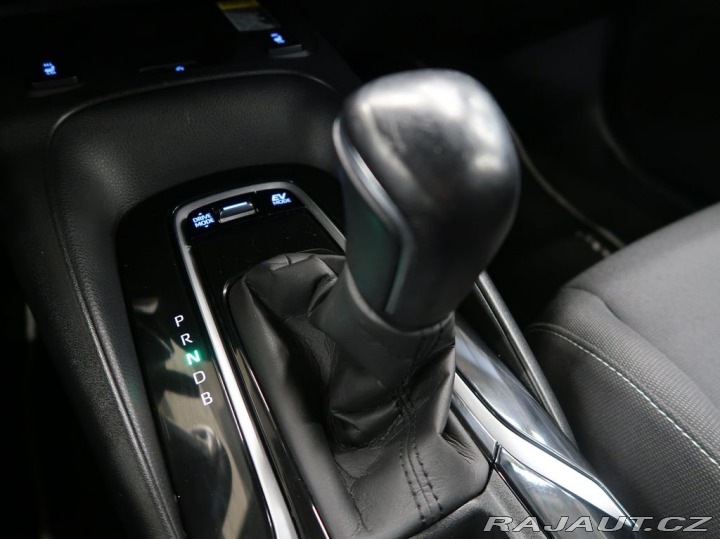 Toyota Corolla 1.8Hybrid,Comfort Tech,CZ 2021