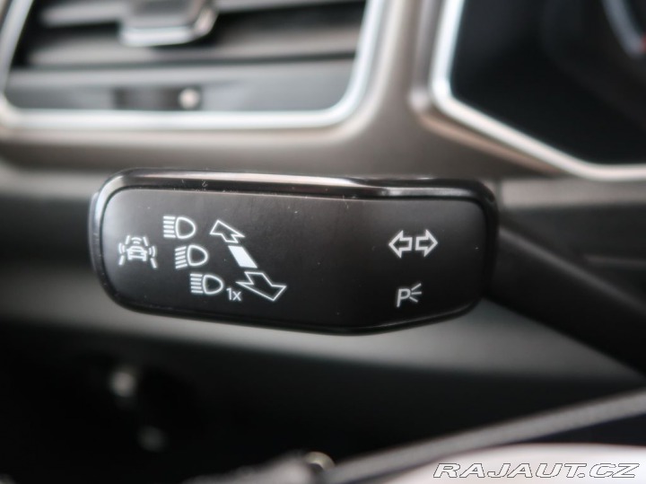 Volkswagen T-Roc 1.5,TSI,110KW,Manuál,CZ,1 2018