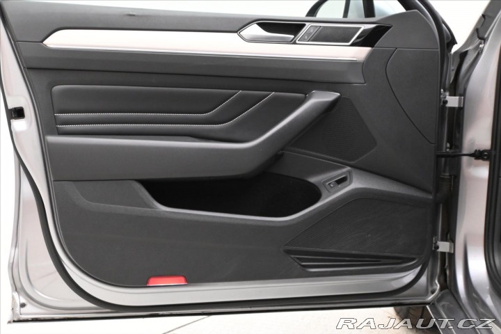 Volkswagen Passat 2,0 TDI 147kW DSG Eleganc 2022