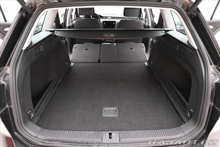Volkswagen Passat 2,0 TDI 110kW DSG Busines 2022