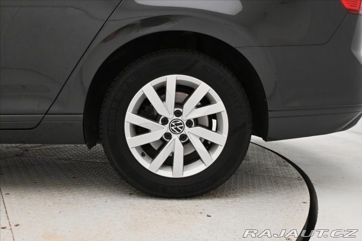 Volkswagen Passat 2,0 TDI 110kW DSG Busines 2022