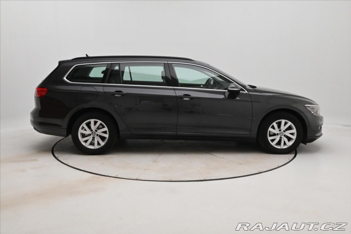 Volkswagen Passat 2,0 TDI 110kW DSG Busines 2022
