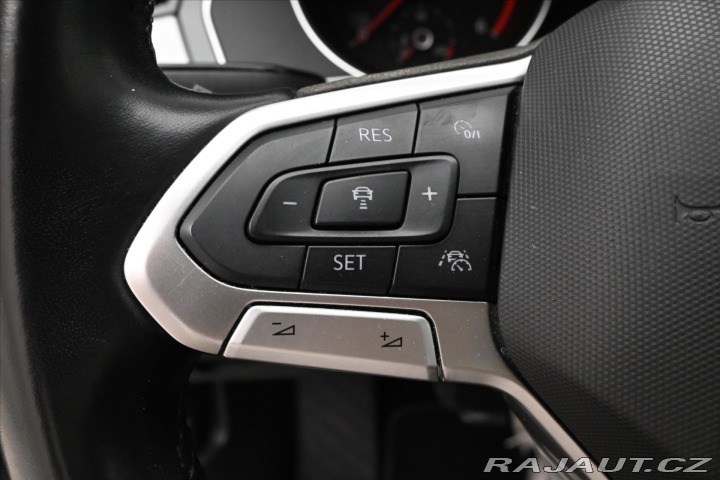 Volkswagen Passat 2,0 TDI 110kW Business Zá 2023