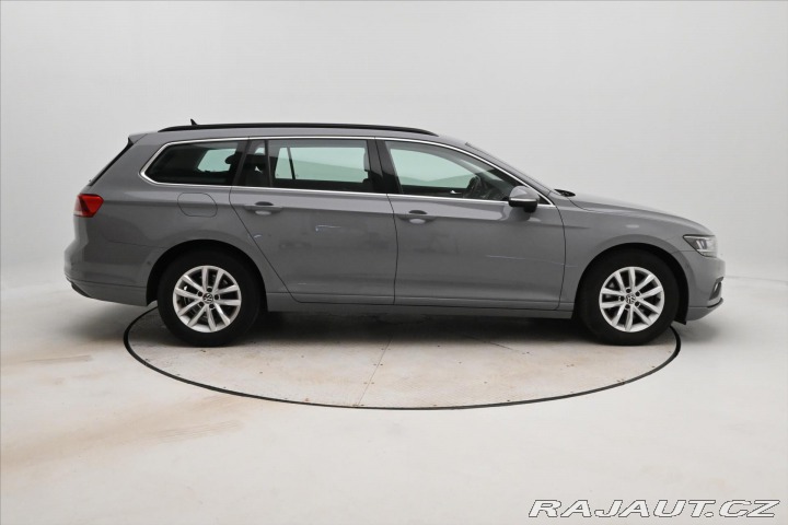 Volkswagen Passat 2,0 TDI 110kW Business Zá 2023