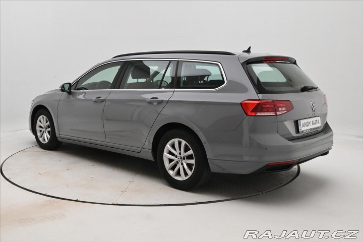 Volkswagen Passat 2,0 TDI 110kW Business Zá 2023