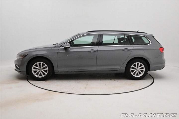 Volkswagen Passat 2,0 TDI 110kW Business Zá 2023