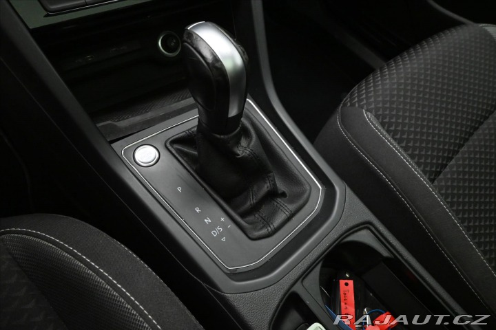 Volkswagen Touran 2,0 TDI 110kW Active Záru 2023