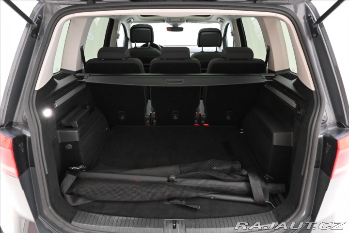 Volkswagen Touran 2,0 TDI 110kW Active Záru 2023