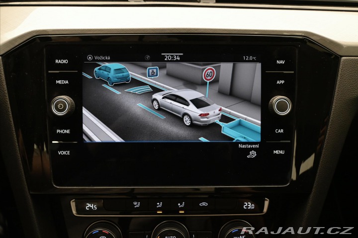 Volkswagen Passat 2,0 TDI 110kW Business Zá 2020