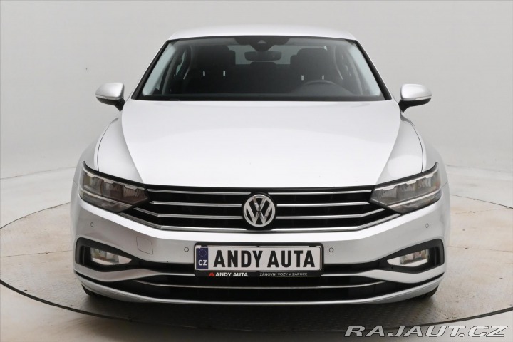 Volkswagen Passat 2,0 TDI 110kW Business Zá 2020