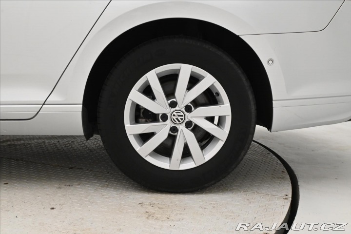 Volkswagen Passat 2,0 TDI 110kW Business Zá 2020