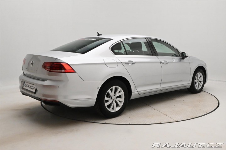 Volkswagen Passat 2,0 TDI 110kW Business Zá 2020