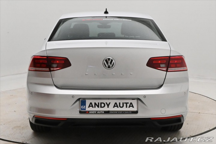 Volkswagen Passat 2,0 TDI 110kW Business Zá 2020