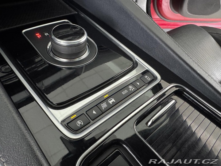 Jaguar F-Pace 20d AWD*AUT*R-SPORT*REZER 2018