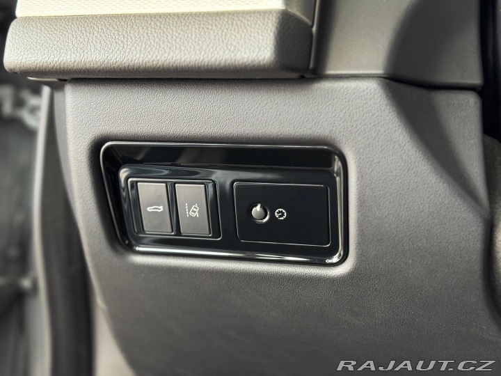 Jaguar XF 20d AUT*Panorama*Distroni 2016