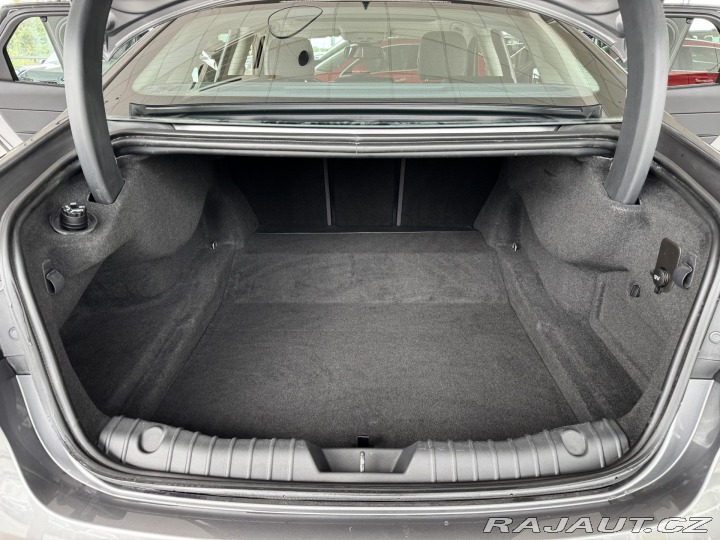 Jaguar XF 20d AUT*Panorama*Distroni 2016