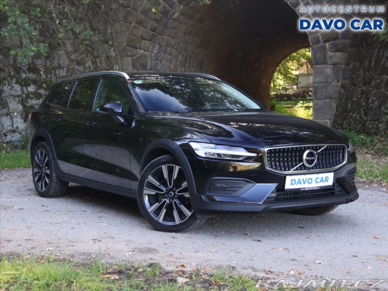 Volvo V60 2,0 B4 AWD Cross Country