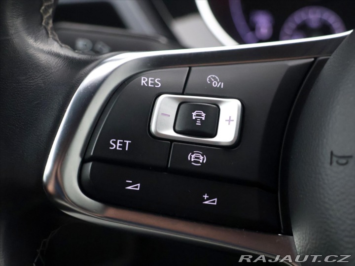 Volkswagen Touran 2,0 TDI 110kW R-Line DSG 2019