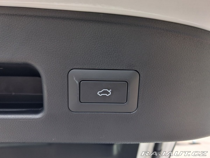 Omoda Ostatní modely 7 Premium 1.6 tGDI ICE AWD 2026