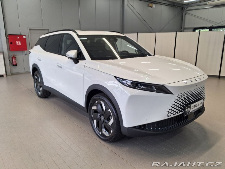 Omoda Ostatní modely 7 Premium 1.6 tGDI ICE AWD 2026