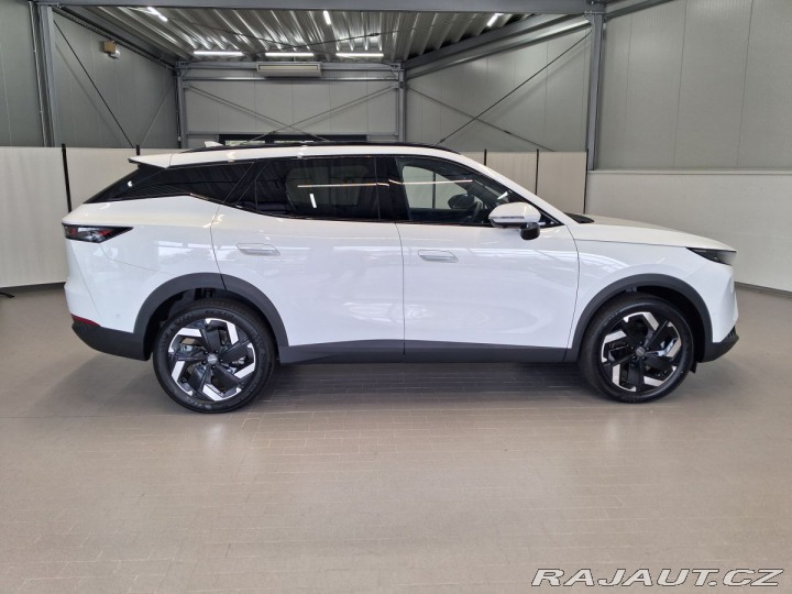 Omoda Ostatní modely 7 Premium 1.6 tGDI ICE AWD 2026