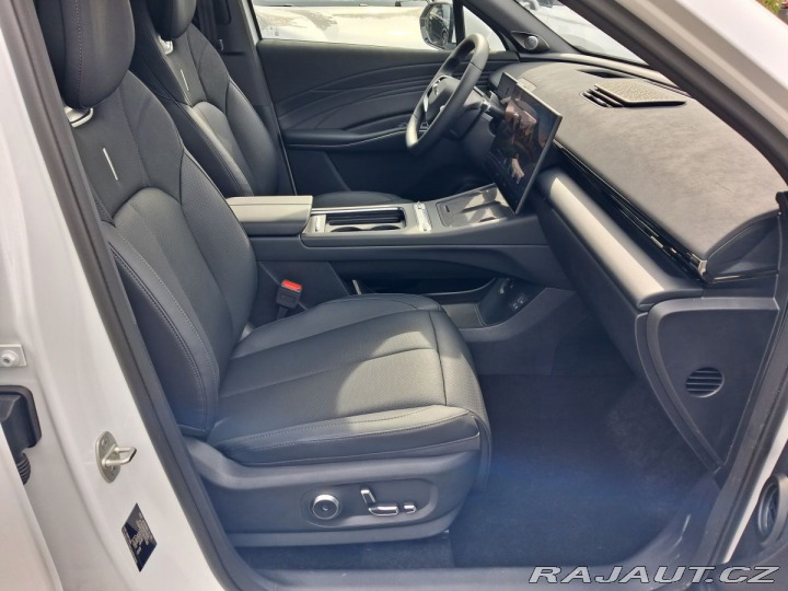 Omoda Ostatní modely 7 Premium 1.6 tGDI ICE AWD 2026