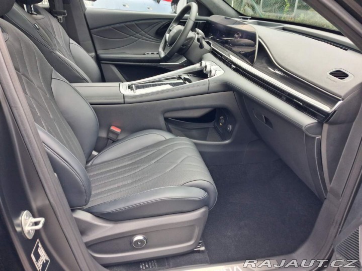 Omoda 9 Premium 1.5TGDI PHEV AWD 2026
