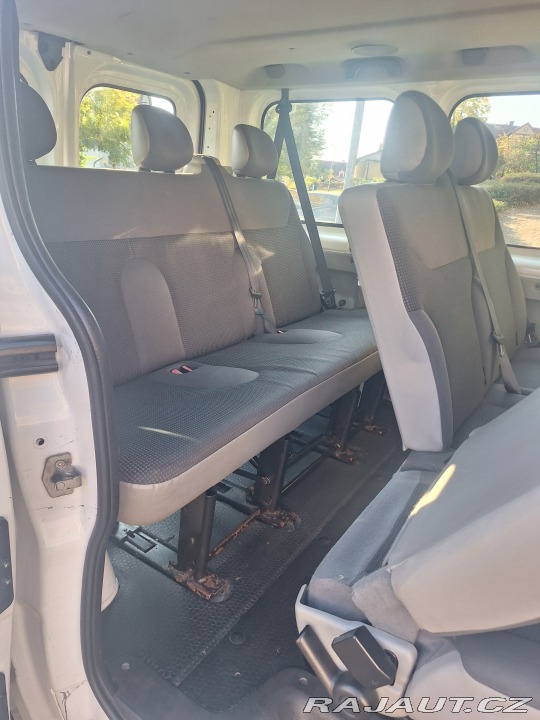 Opel Vivaro 9 místná 2013
