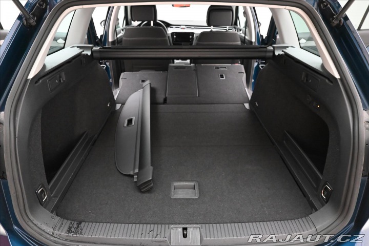Volkswagen Passat 2,0 TDI 110kW DSG Busines 2023
