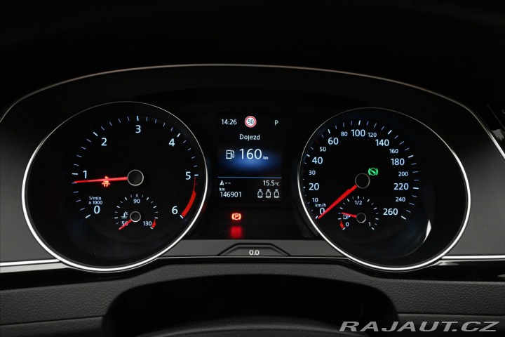 Volkswagen Passat 2,0 TDI 110kW DSG Busines 2023