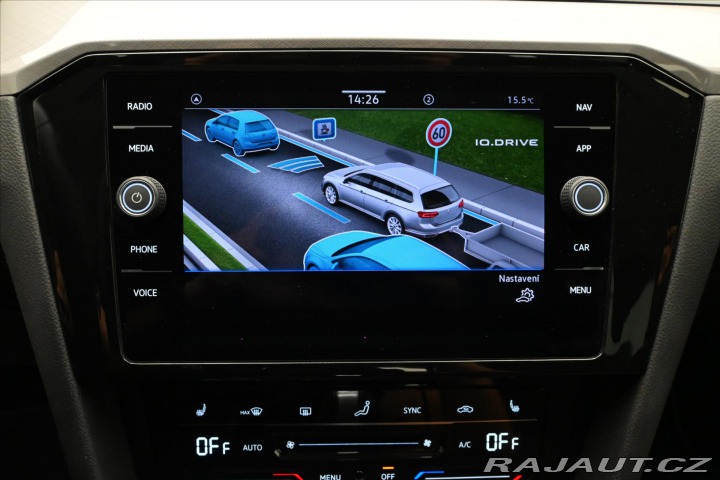 Volkswagen Passat 2,0 TDI 110kW DSG Busines 2023