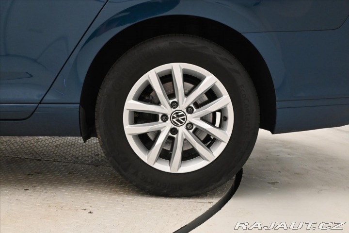 Volkswagen Passat 2,0 TDI 110kW DSG Busines 2023