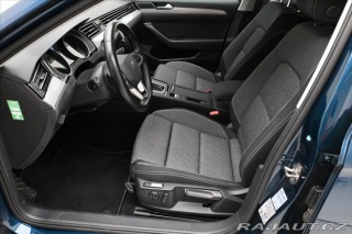 Volkswagen Passat 2,0 TDI 110kW DSG Busines 2023