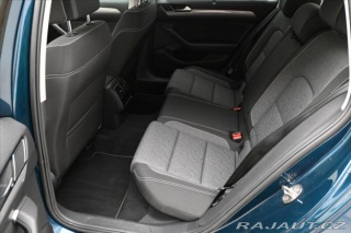 Volkswagen Passat 2,0 TDI 110kW DSG Busines 2023