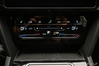 Volkswagen Passat 2,0 TDI 110kW DSG Busines 2023