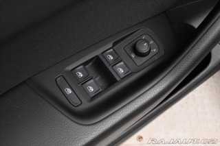 Volkswagen Passat 2,0 TDI 110kW DSG Busines 2023