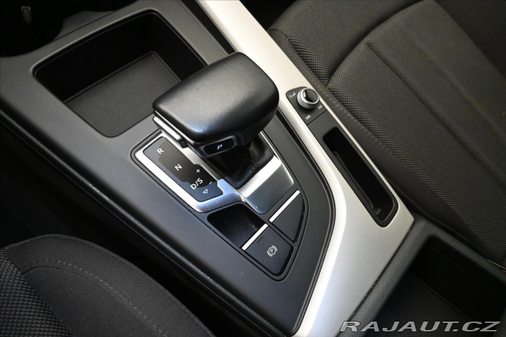 Audi A4 2,0 TDI 120kW Mild Hybrid 2020