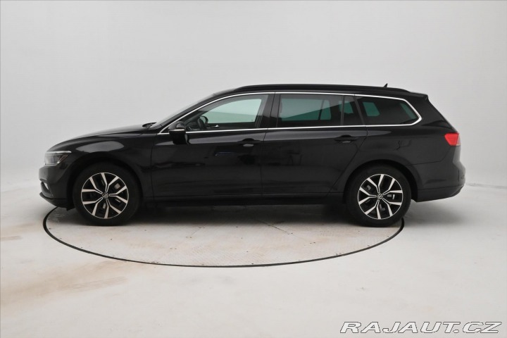 Volkswagen Passat 2,0 TDI 110kW DSG Busines 2023